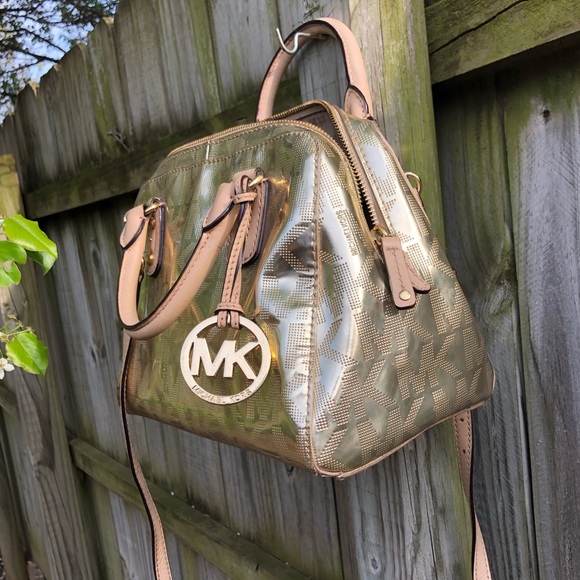 Metallic Gold Michael Kors Bucket Bag - Picture 1 of 8